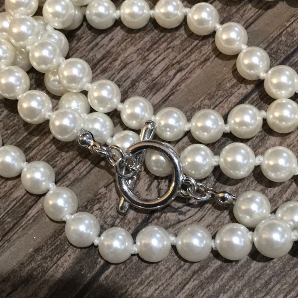 NWOT 56” Faux Pearl Necklace - Picture 3 of 4